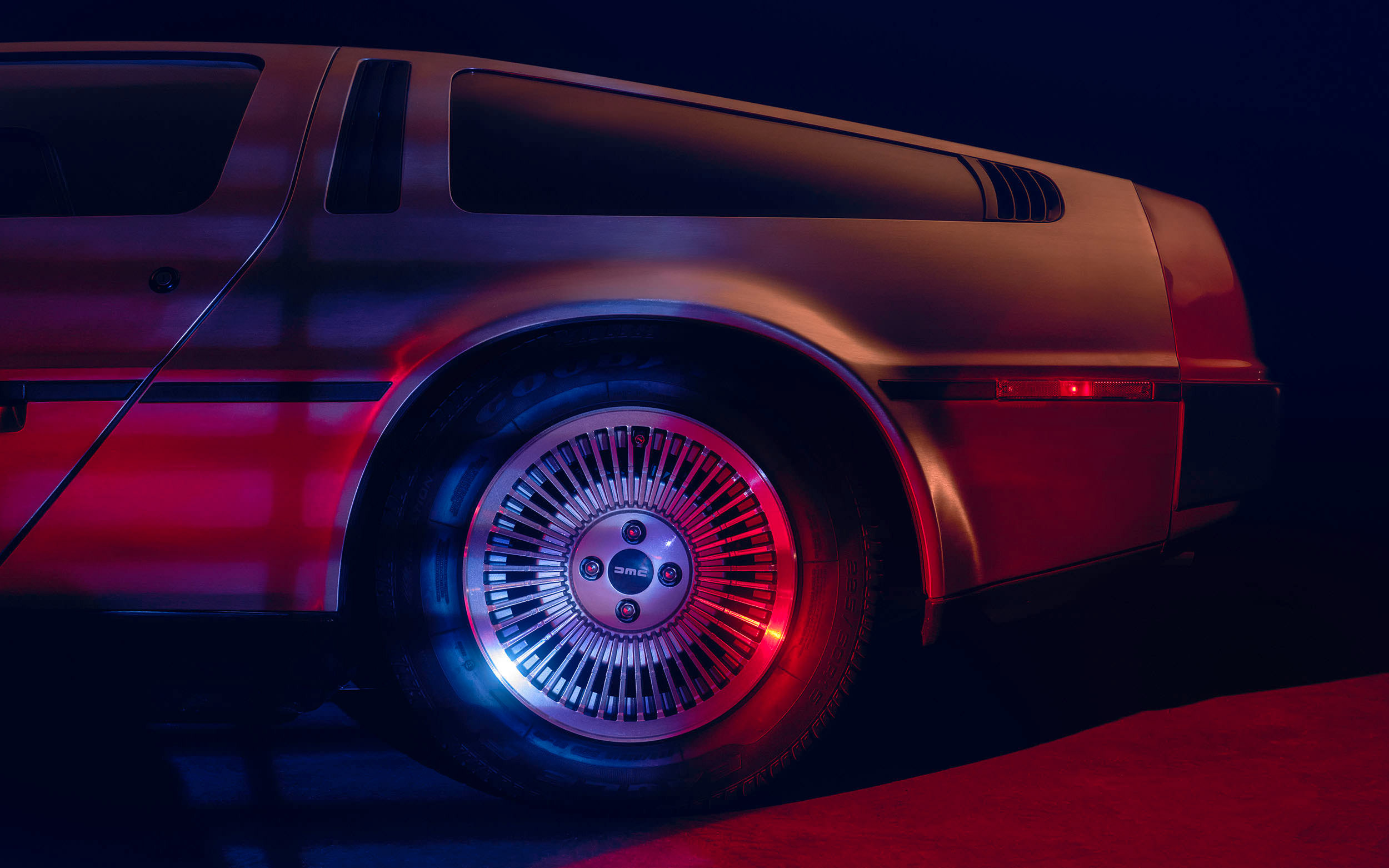 Hinterer Reifen des Delorian DMC