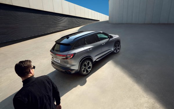 TREY-POSTPRODUCTION-RETOUCHING-RENAULT-AUSTRAL-7